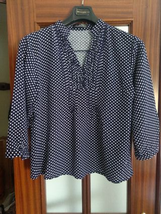 Blusa de lunares