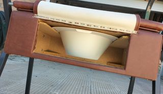 Sillón con inodoro vintage