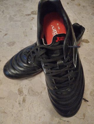 Botas de fútbol