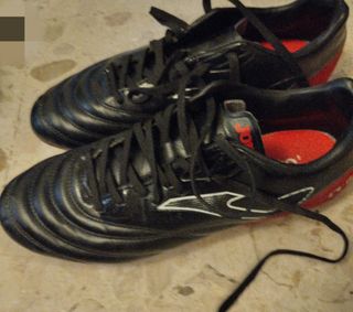 Botas de fútbol
