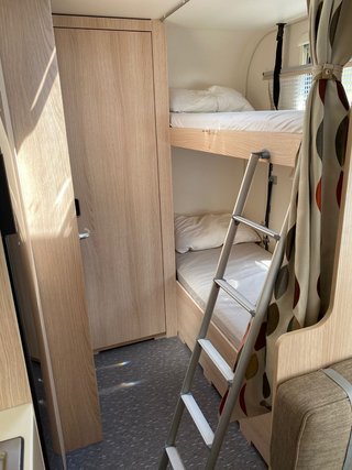 Caravana Adrià Aviva 495LX - 2017