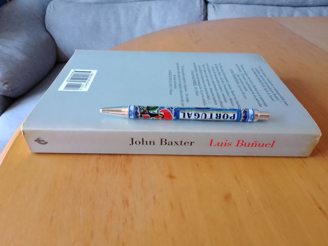 "Luis Buñuel (Biografía)". John Baxter