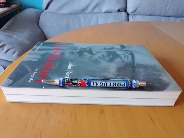 "Luis Buñuel (Biografía)". John Baxter