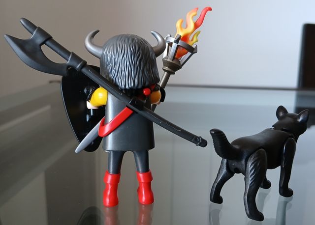 Guerrero lobo Playmobil 
