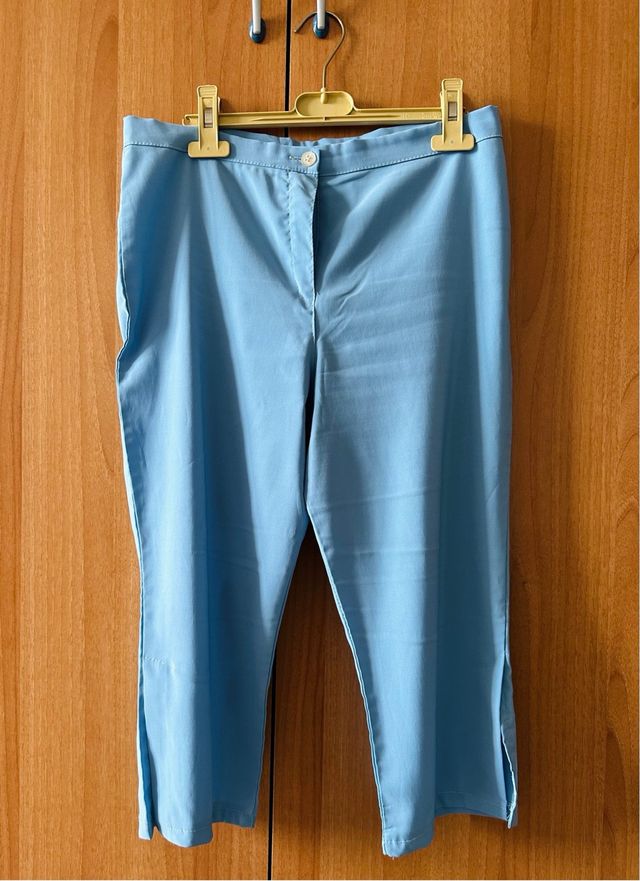 Pantaloni Capri in tessuto carta da zucchero