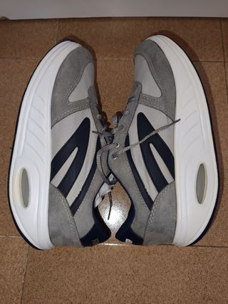 FITNESS STEP Snesker con suela curva