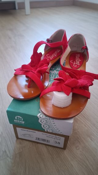 Sandalias planas rojas 