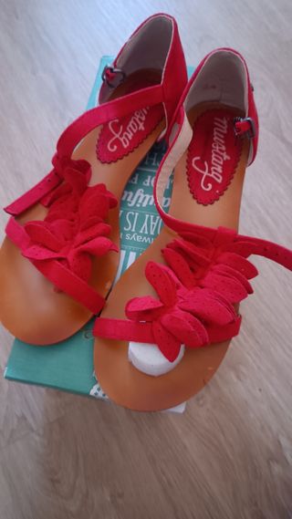 Sandalias planas rojas 