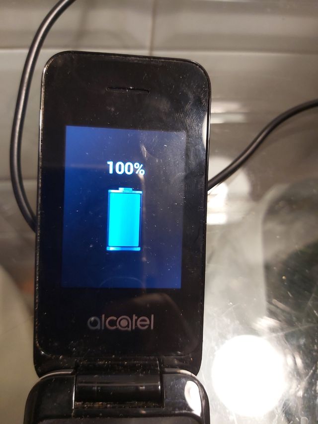 Móvil Alcatel 2051