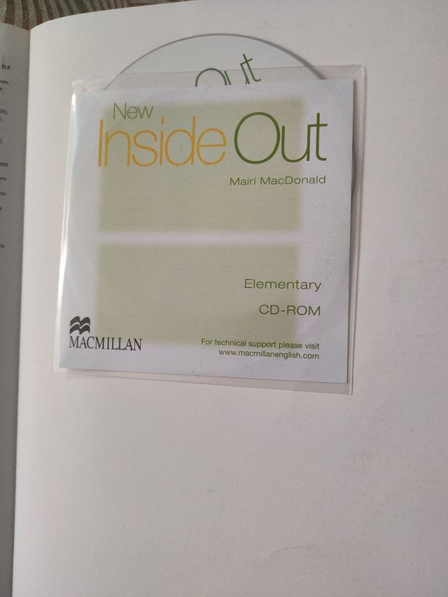 New Inside Out Elementary Student's Book