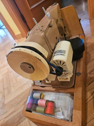 Máquina de coser Singer