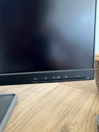 Monitor Lenovo 27 pulgadas 