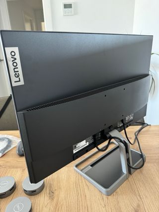 Monitor Lenovo 27 pulgadas 