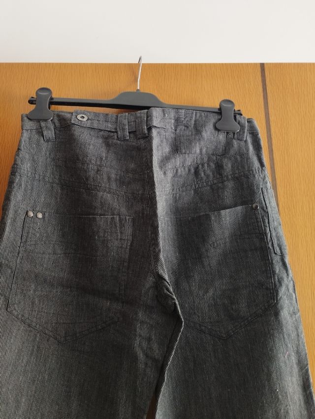 Pantalón fino rayas adolfo domgz. Hombre