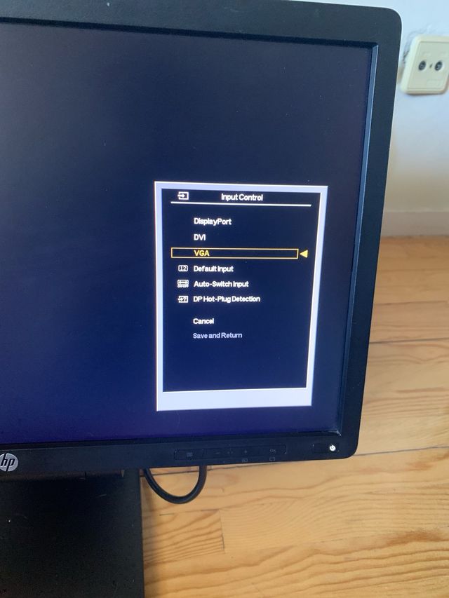 HP EliteDisplay E201