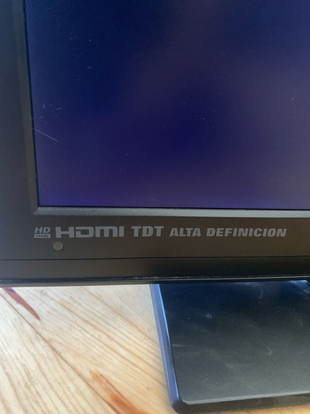 Monitor/TV OKI HD 19” con TDT y HDMI