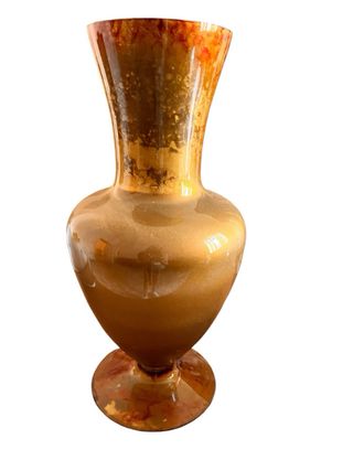 Antico vaso dorato