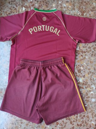Equipación Portugal, Manchester, China, Hungría