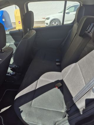 Dacia Sandero 2012