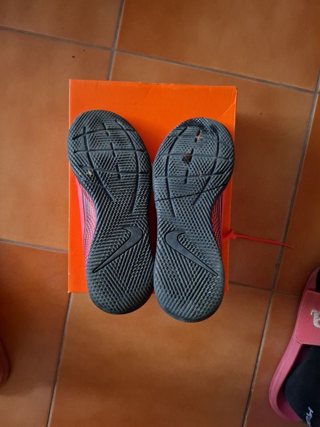 Botas de fútbol sala nike