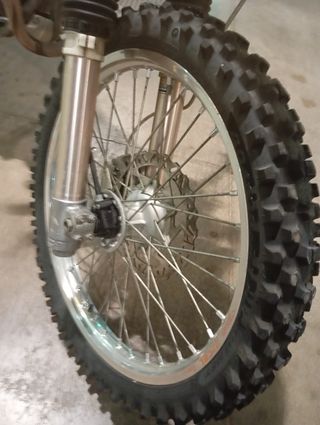 Se vende Suzuki drz 