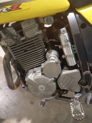 Se vende Suzuki drz 