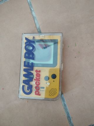 Game boy pocket amarilla con caja