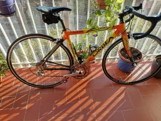 Bicicleta de carretera Orbea Euskatel.