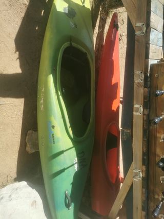 Kayaks de rapidos
