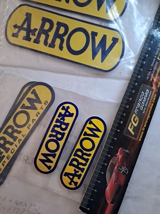 Lotto 7 adesivi Arrow