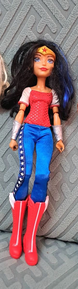 4 muñecas Marvel heroínas