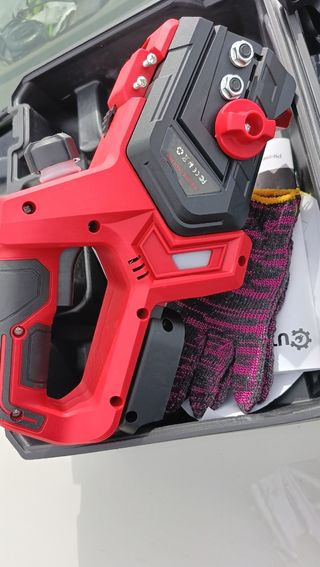 Motosega a batteria professionale