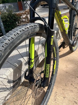 Bicicleta de montaña TREk