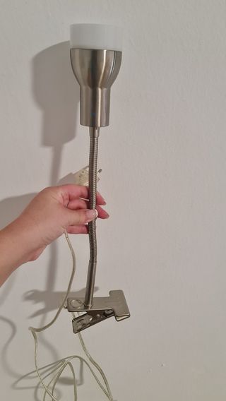 Lámpara regulable con pinza