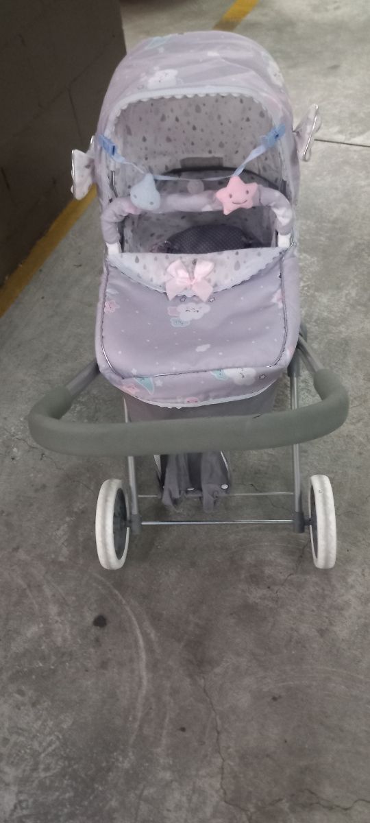 Carrito bebe juguete.