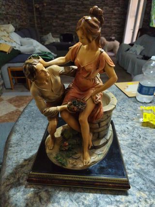 Escultura de cerámica