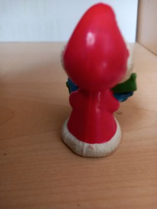 Pitufina de Navidad con regalo