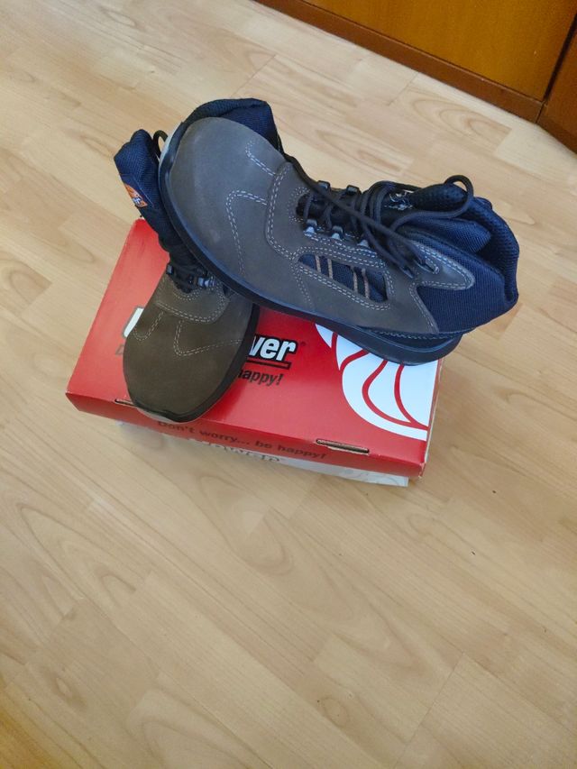 BOTAS DE SEGURIDAD N 41