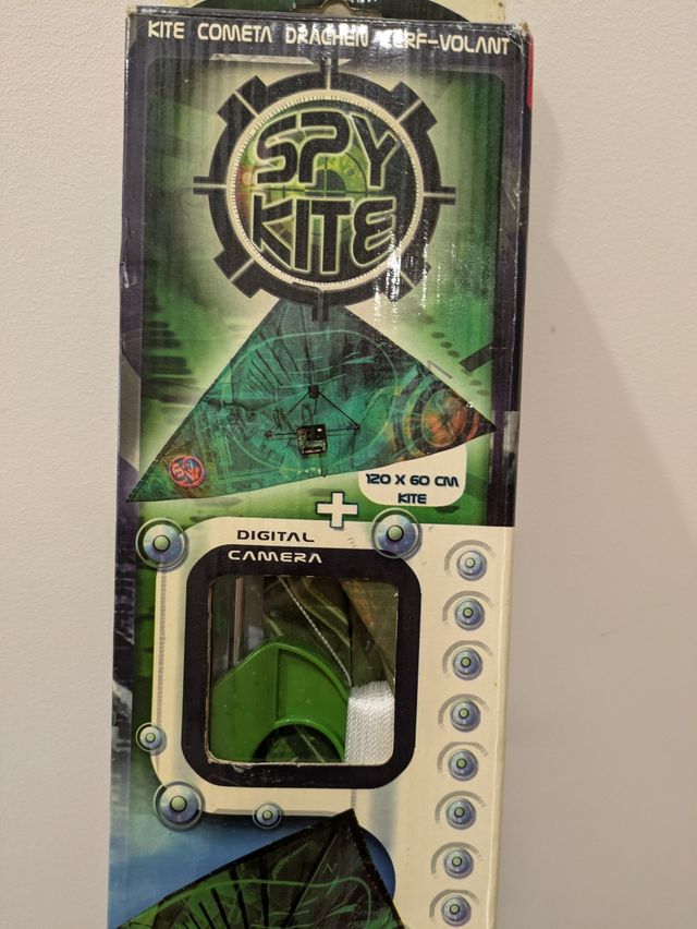 Cometa con cámara de fotos