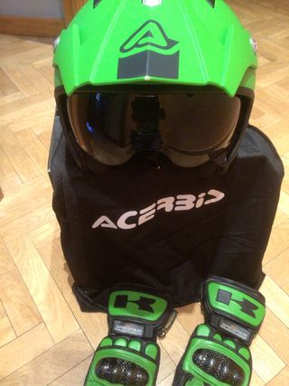 Casco Acerbi abierto