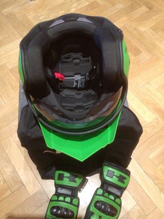 Casco Acerbi abierto