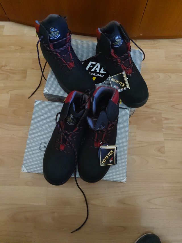 BOTAS DE SEGURIDAD GORETEX N41