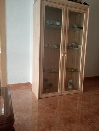 Mueble para bajilla o librería