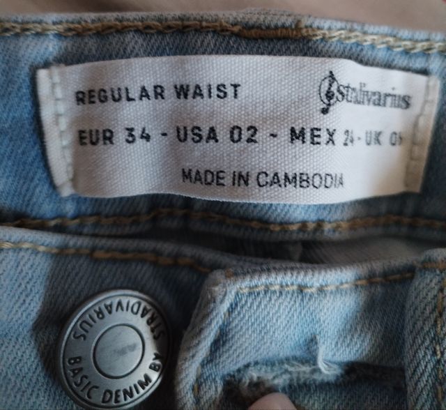 Jeans aderente vita alta