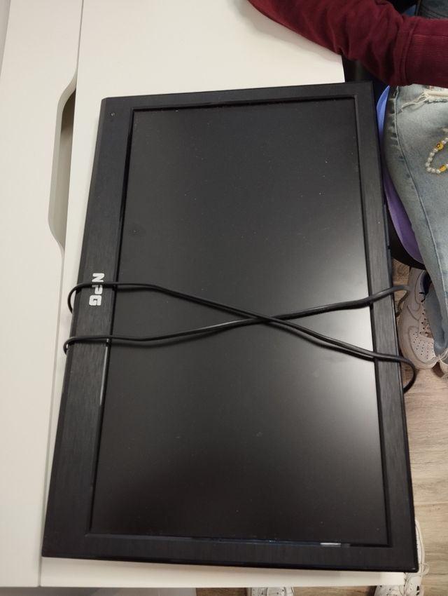 TV. Soporte de pared