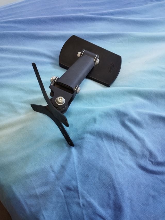 TV. Soporte de pared