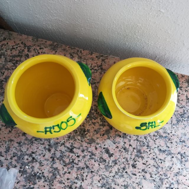 Menaje cocina. Recipientes porcelana