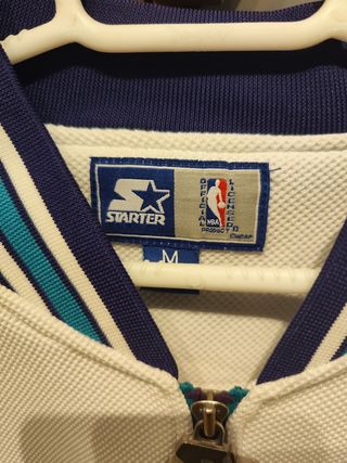 Chaqueta Hornets