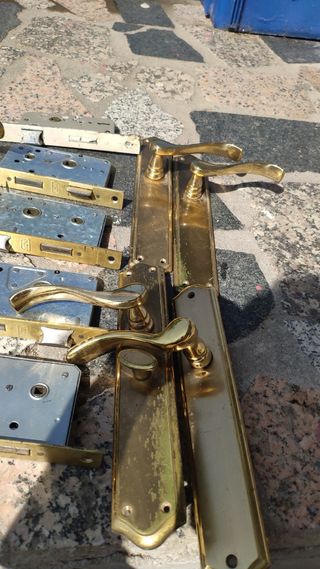 Manillas Doradas. Todas 30€