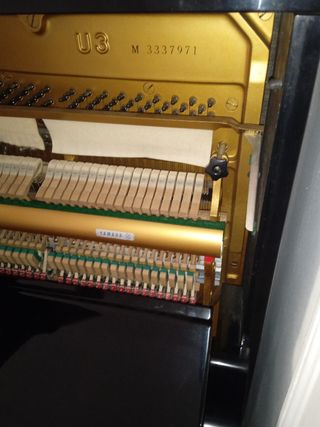 Piano Yamaha U3 vertical